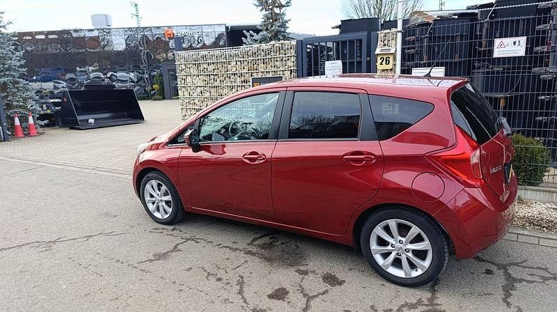 Gebraucht Nissan Note 90 PS (66 kW) 2013 Rot Kleinwagen