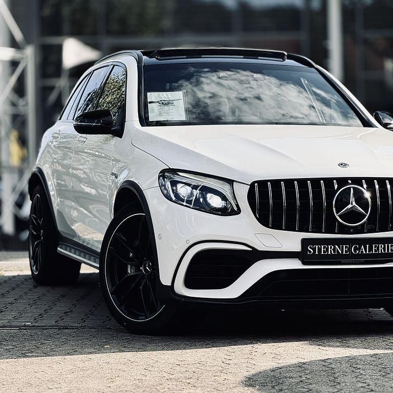 Polarweiss unilack Gebraucht 2018 Mercedes GLC63 AMG AMG SUV | 49.900 € (Fairer Preis) - Bild 1/4