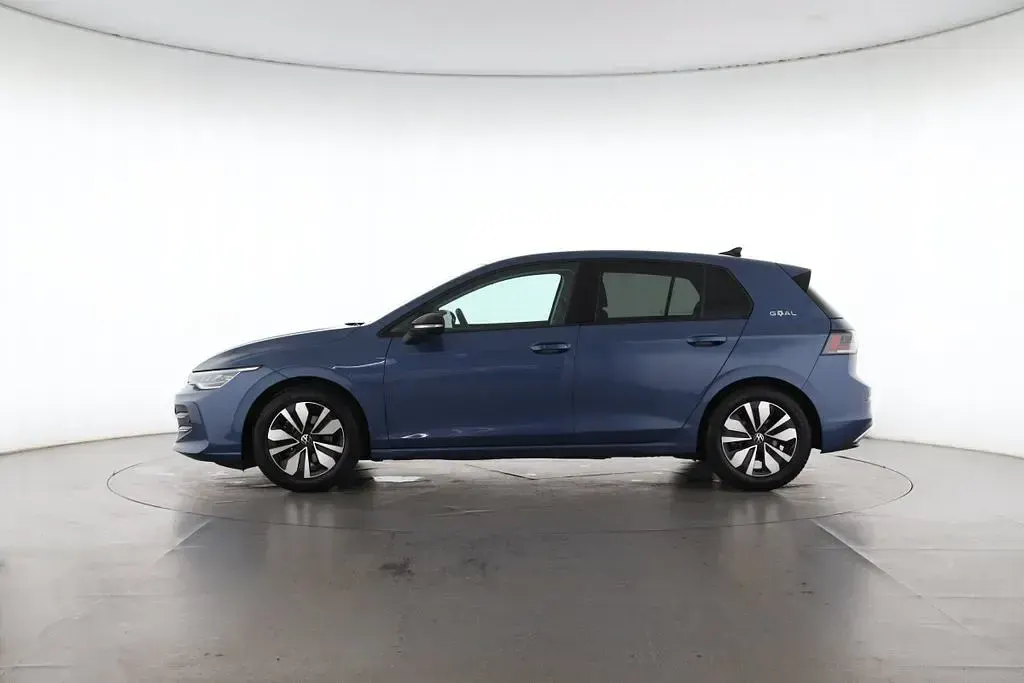 Gebraucht VW Golf VIII Goal 150 PS (110 kW) 2025 Blau Limousine