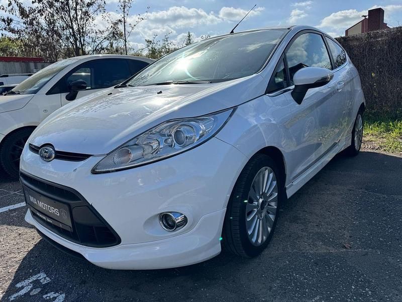 Second-hand Ford Fiesta Titanium 97 CP (71 kW) 2010 Alb Coupe