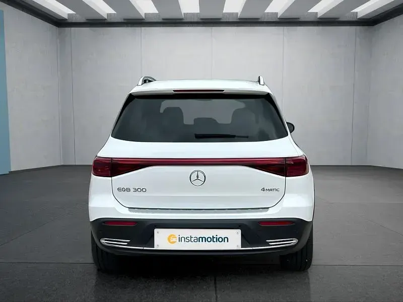 Gebraucht Mercedes EQB300 167 kW (228 PS) 2025 Weiß SUV