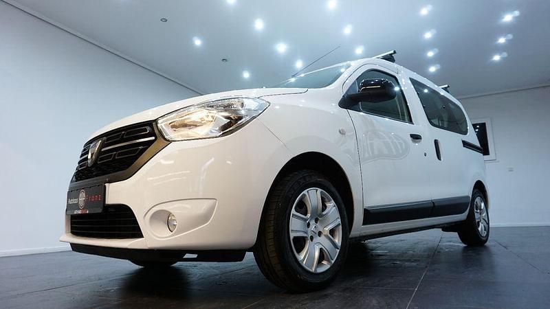 Gebraucht Dacia Dokker Comfort 102 PS (75 kW) 2020 Weiß Van / Kleinbus