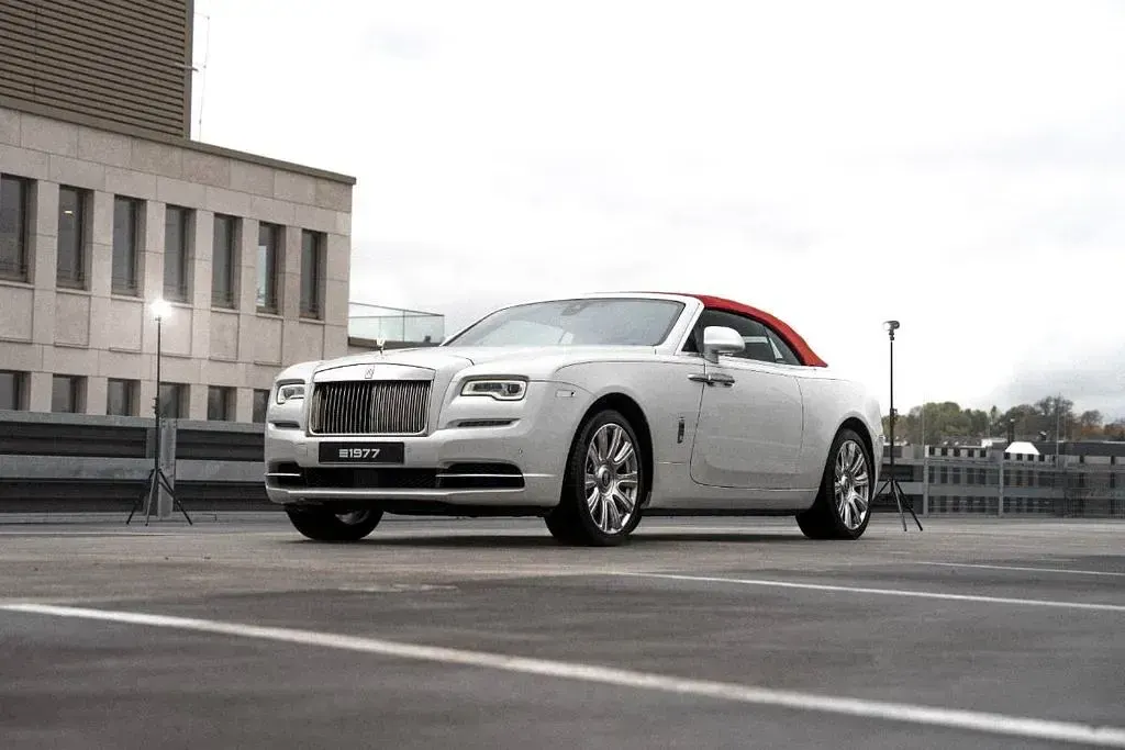 Gebraucht Rolls Royce Dawn 571 PS (419 kW) 2021 Weiß Cabrio