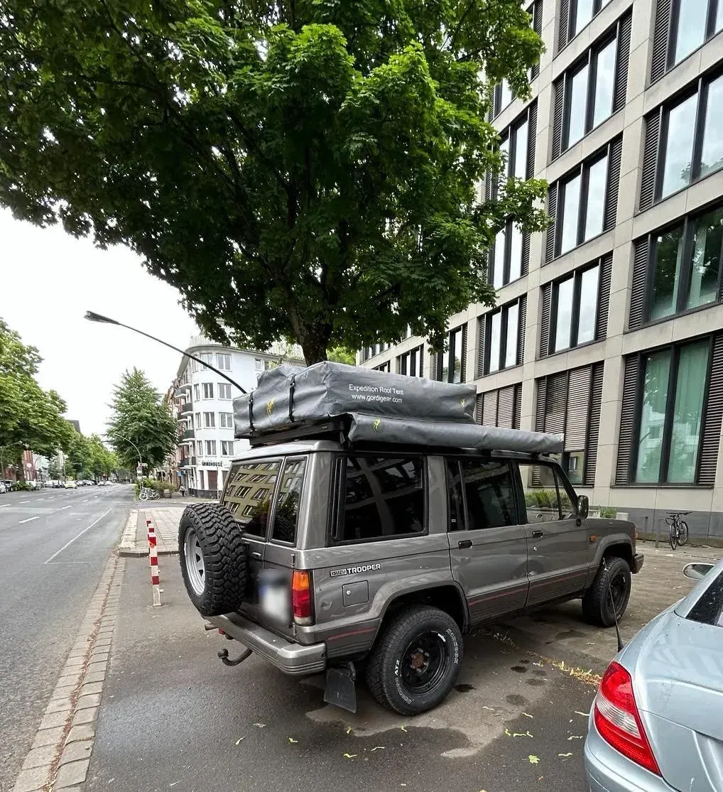 Second-hand Isuzu Trooper 116 CP (85 kW) 1989 Gri SUV
