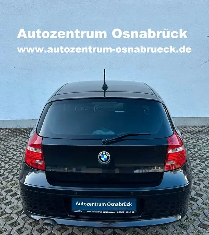Używany BMW 120 Advantage 177 KM (130 kW) 2010 Czarny Hatchback