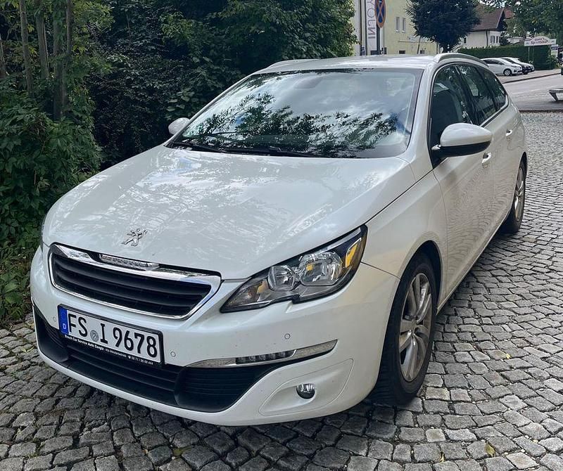 Weiß Gebraucht 2017 Peugeot 308 Allure Kombi | 6.600 € (Superpreis) - Bild 1/4