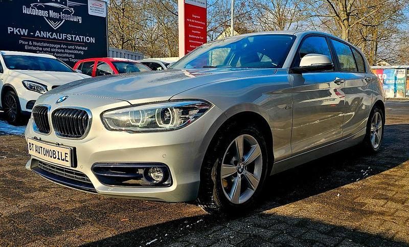 Silber Gebraucht 2018 BMW 118 Sport Line Kleinwagen | 15.990 € (Guter Preis) - Bild 1/4