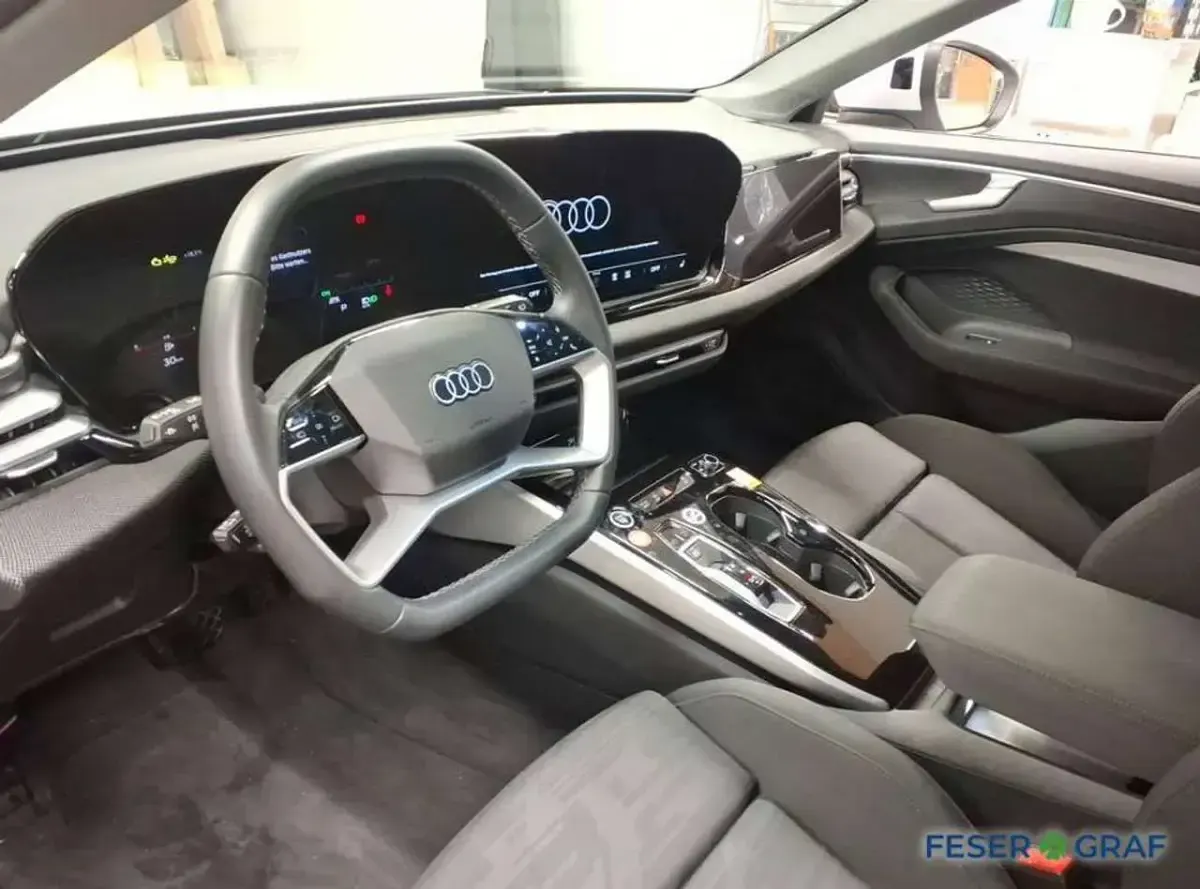 Gebraucht Audi A6 Sport 204 PS (150 kW) 2025 Weiß Kombi