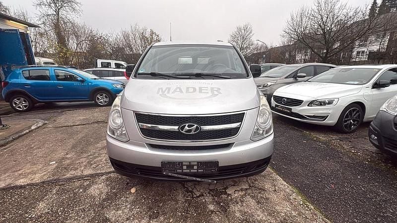 Silber Gebraucht 2009 Hyundai H-1 Van | 3.990 € (Superpreis) - Bild 1/4