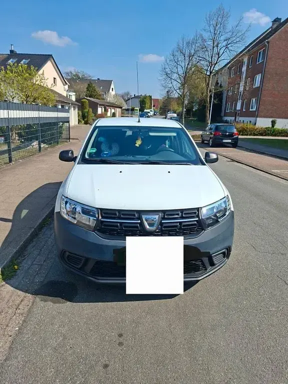 Gebraucht Dacia Sandero Acces 73 PS (53 kW) 2019 Weiß Limousine