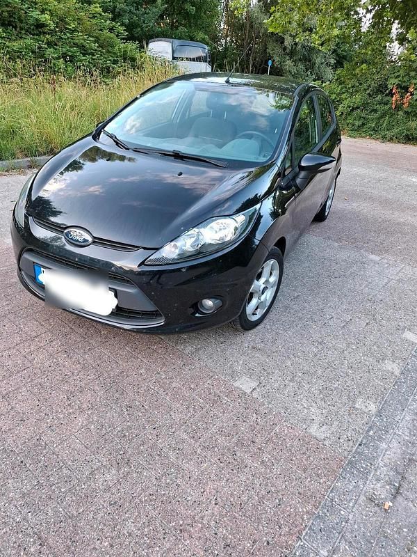 Schwarz Gebraucht 2011 Ford Fiesta Trend Kleinwagen | 2.600 € (Etwas zu teuer) - Bild 1/4
