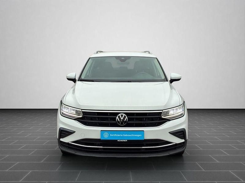 Gebraucht VW Tiguan Move 150 PS (110 kW) 2023 Pure white SUV