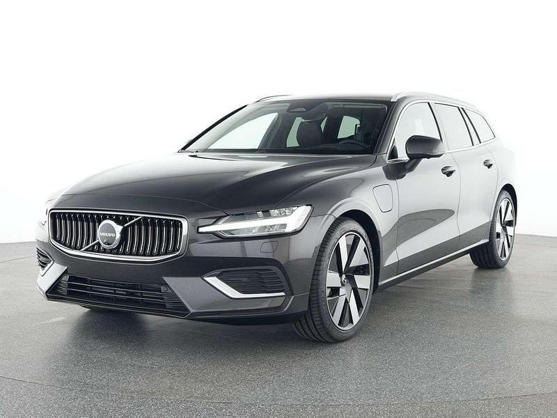 Gebraucht Volvo V60 Plus 253 PS (186 kW) 2025 Grau Kombi