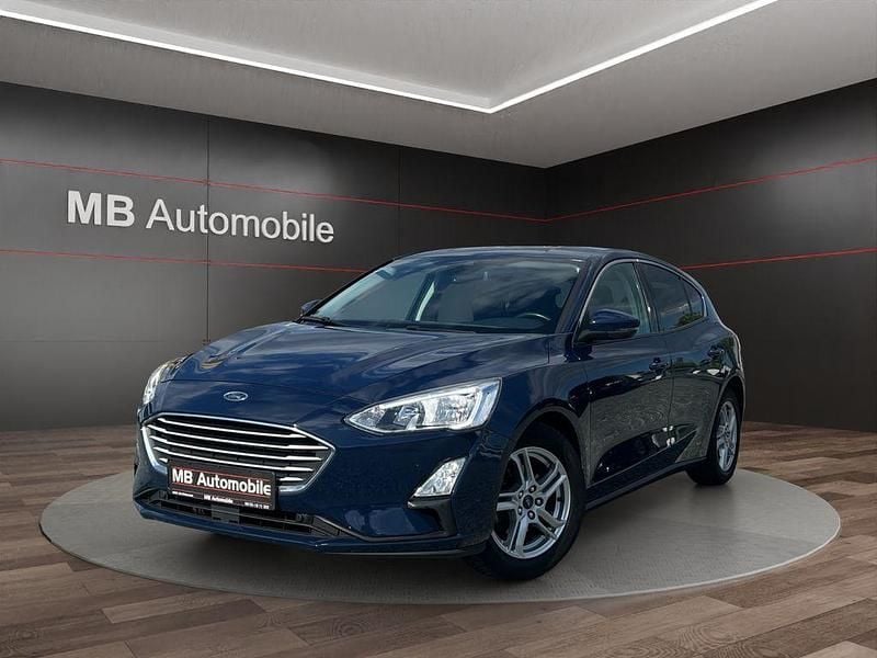 Blau Gebraucht 2018 Ford Focus Cool & Connect Limousine | 13.680 € (Fairer Preis) - Bild 1/4