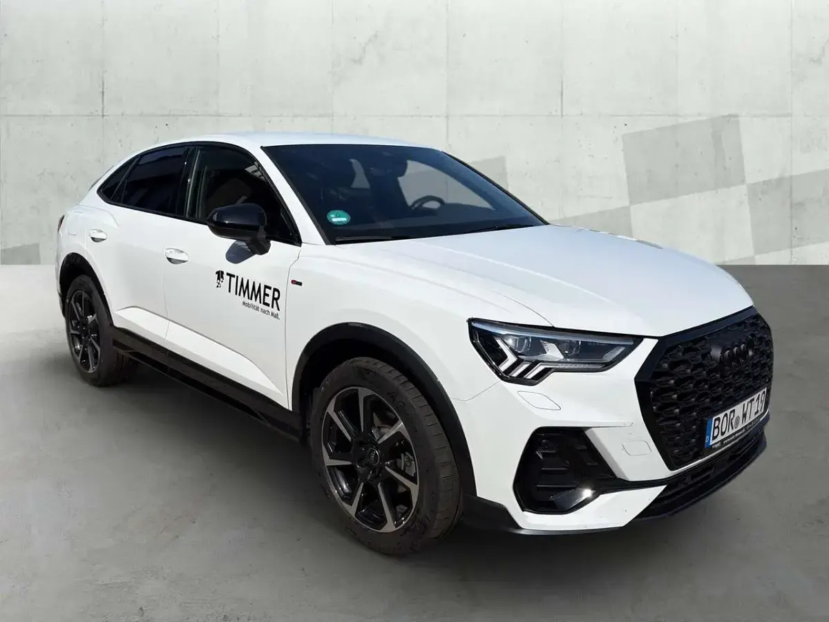 Gebraucht Audi Q3 Sportback S-Line 150 PS (110 kW) 2025 Weiß SUV