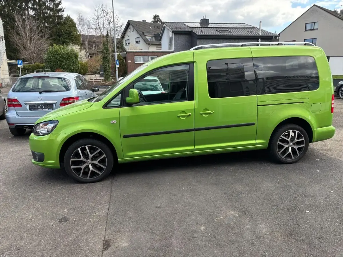 Gebraucht VW Caddy Maxi Highline 170 PS (125 kW) 2014 Grün Van / Kleinbus