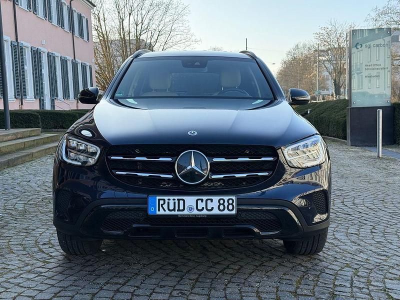 Gebraucht Mercedes GLC200 Avantgarde 197 PS (144 kW) 2022 Blau SUV