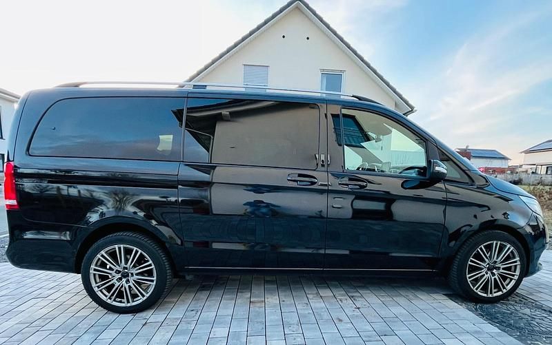 Gebraucht Mercedes V250 190 PS (139 kW) 2015 Schwarz Van / Kleinbus