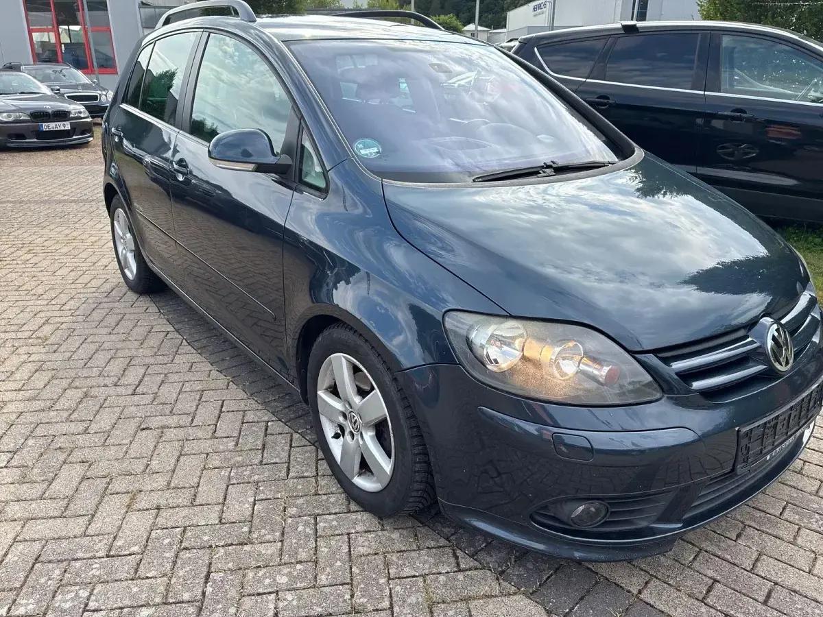 Gebraucht VW Golf Plus Cross United 140 PS (102 kW) 2008 Blau Kleinwagen