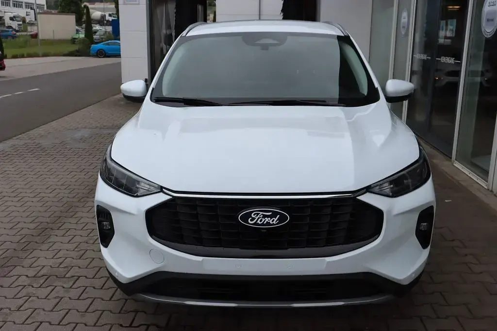 Nowe Ford Kuga Titanium 150 KM (110 kW) 2026 Biały SUV