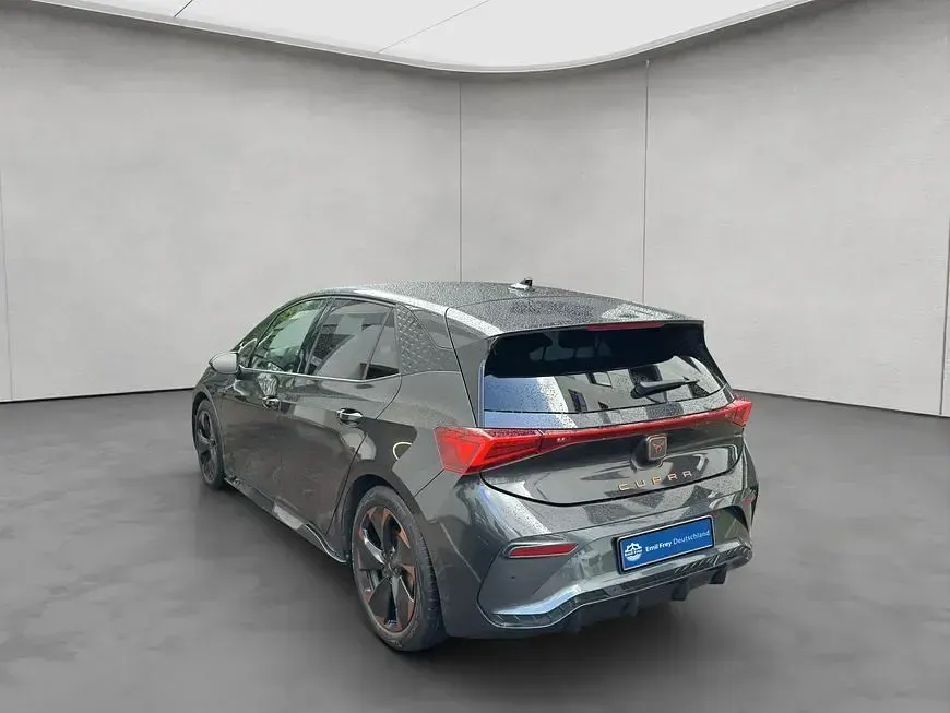 Usata Cupra Born 150 kW (204 CV) 2024 Grigio Utilitaria