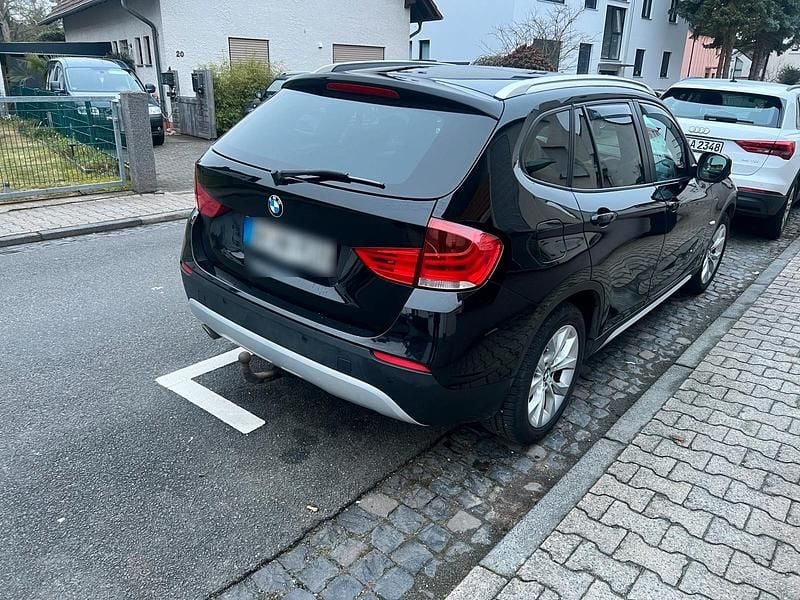 Gebraucht BMW X1 177 PS (130 kW) 2010 Schwarz SUV