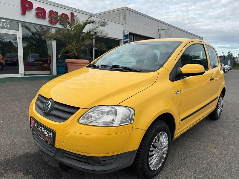 Second-hand VW Fox 54 CP (39 kW) 2007 Galben Hatchback