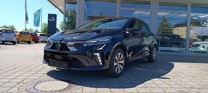 Neu Mitsubishi Colt Plus 91 PS (66 kW) 2025 Schwarz Limousine