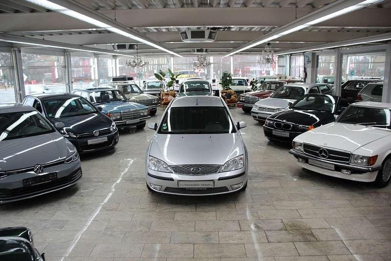 Gebraucht Ford Mondeo Trend 125 PS (91 kW) 2006 Grau Limousine