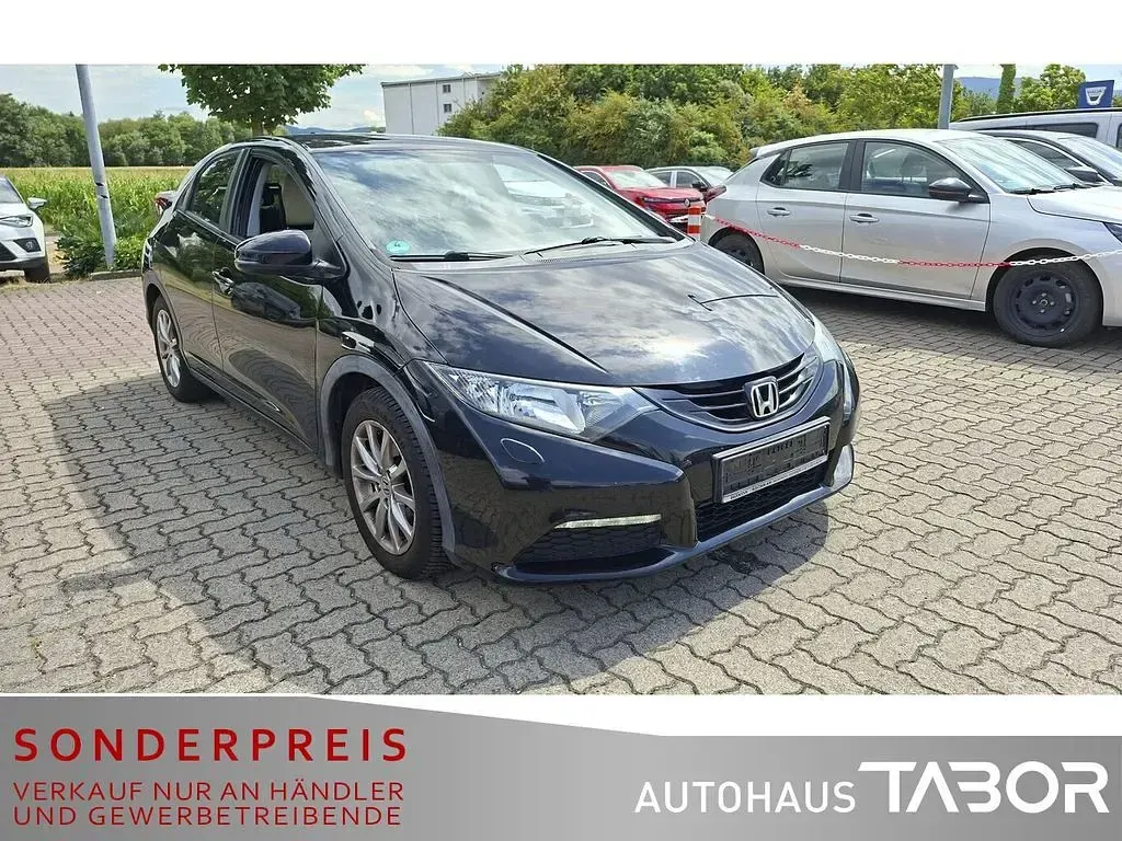 Gebraucht Honda Civic Comfort 99 PS (72 kW) 2014 Crystal black Limousine