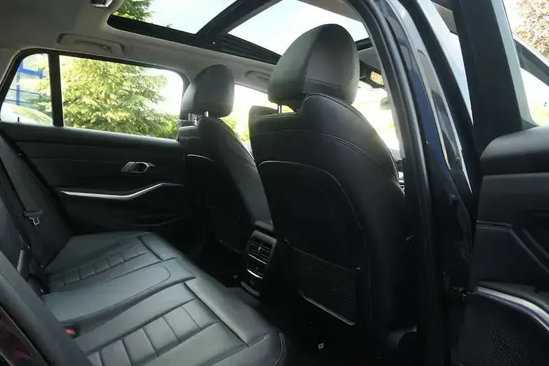 Gebraucht BMW 320 Luxury Line 184 PS (135 kW) 2021 Schwarz Kombi