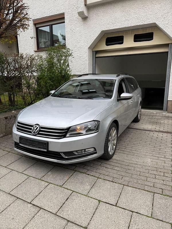 Gebraucht VW Passat 140 PS (102 kW) 2014 Silber Kombi
