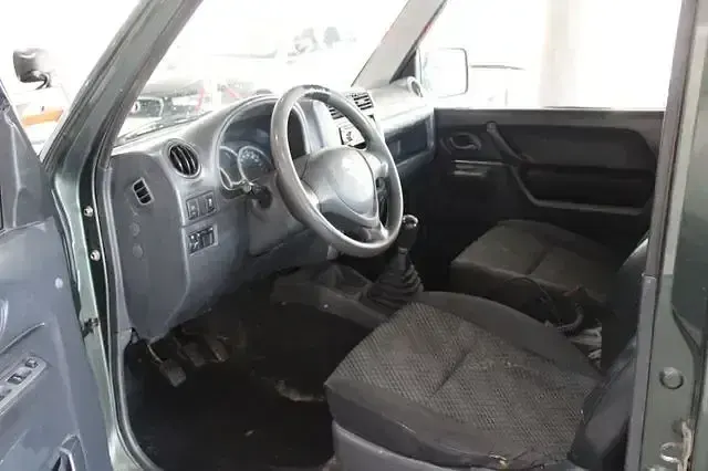 Gebraucht Suzuki Jimny 85 PS (62 kW) 2015 Grün SUV