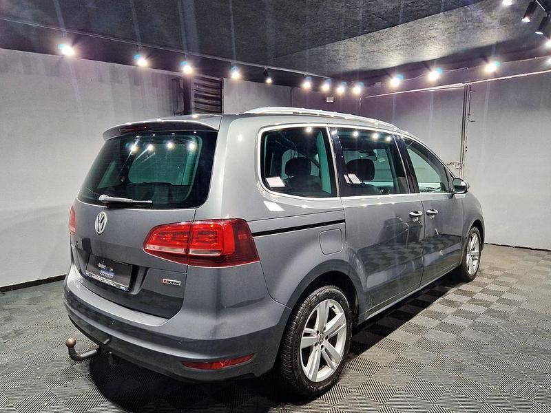Gebraucht VW Sharan 177 PS (130 kW) 2019 Indiumgrau Van / Kleinbus