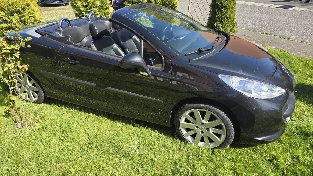 Gebraucht Peugeot 207 120 PS (88 kW) 2007 Schwarz Cabrio