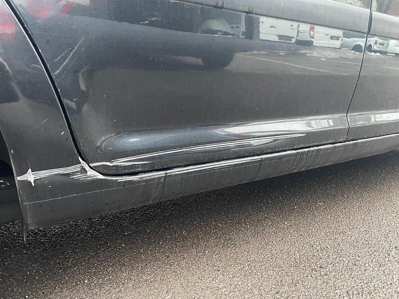 Gebraucht VW Touran 105 PS (77 kW) 2004 Schwarz Van / Kleinbus