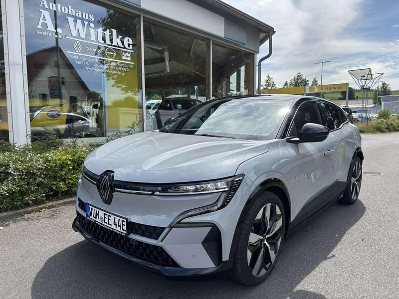 Rafalgrau metallic, black pea Gebraucht 2023 Renault Mégane Techno Limousine | 42.000 € - Bild 1/4