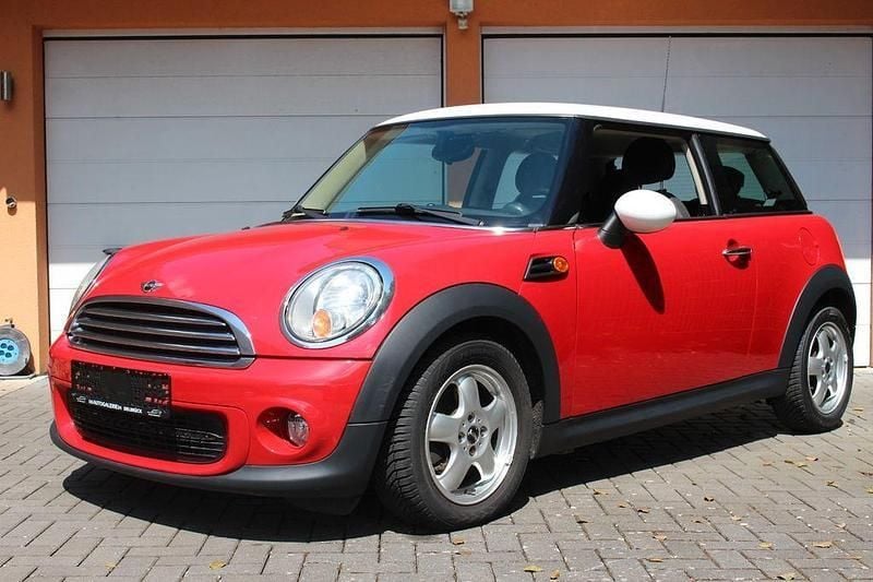 Rot Gebraucht 2010 Mini Cooper Kleinwagen | 5.450 € (Guter Preis) - Bild 1/4