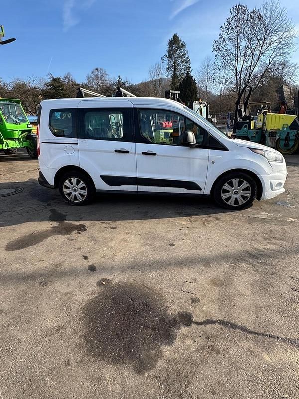 Gebraucht Ford Tourneo Connect 101 PS (74 kW) 2015 Weiß Van / Kleinbus