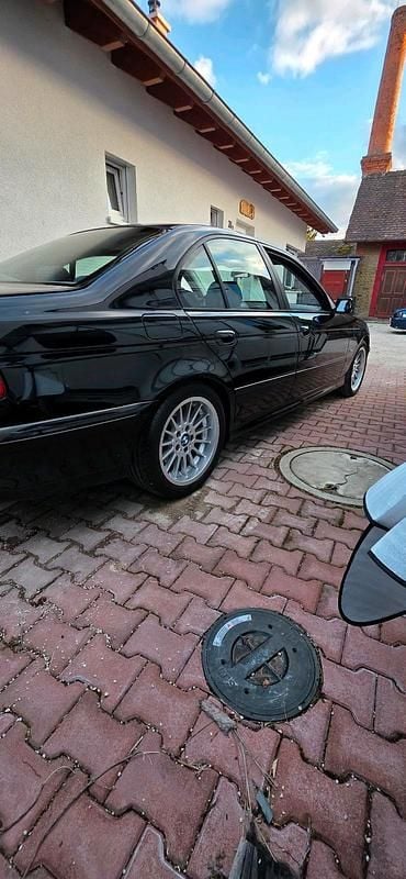 Gebraucht BMW 520 150 PS (110 kW) 2001 Schwarz Limousine