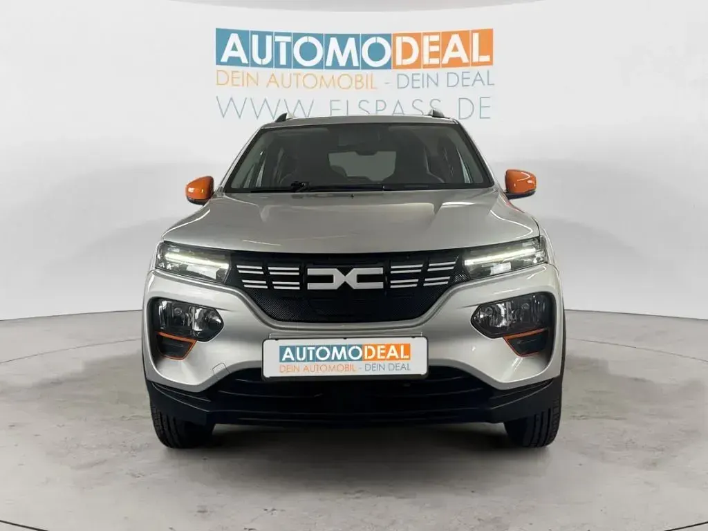 Używany Dacia Spring Essentiel 33 kW (45 KM) 2022 Srebrny Hatchback