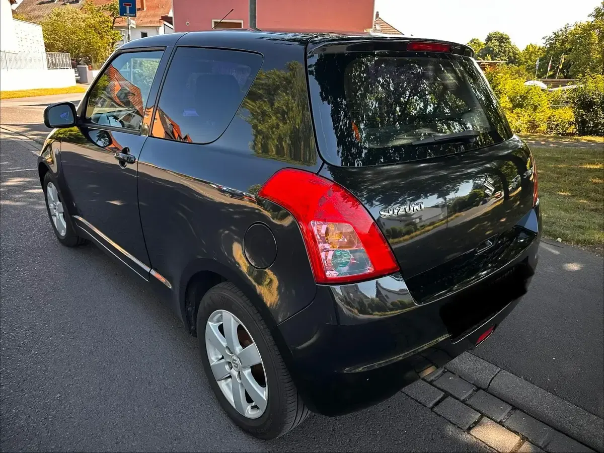 Gebraucht Suzuki Swift 102 PS (75 kW) 2008 Schwarz Kleinwagen