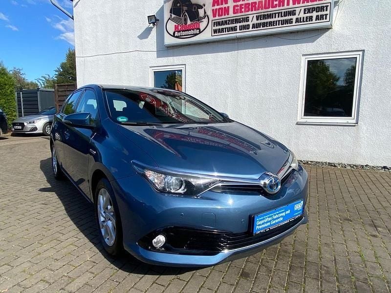 Gebraucht Toyota Auris Hybrid Edition-S 136 PS (100 kW) 2016 Blau Limousine