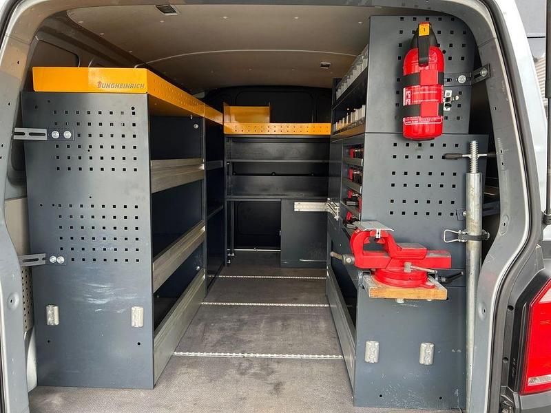 Silber Gebraucht 2020 VW T6.1 Van | 21.900 € (Superpreis) - Bild 1/3