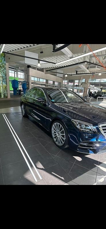 Gebraucht Mercedes S560 AMG 469 PS (344 kW) 2019 Blau Limousine