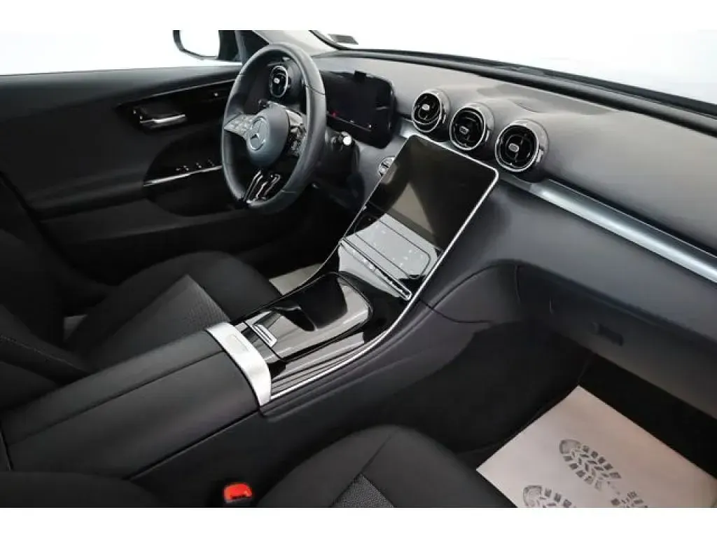 Gebraucht Mercedes 220 200 PS (147 kW) 2023 Schwarz/baltic black Kombi