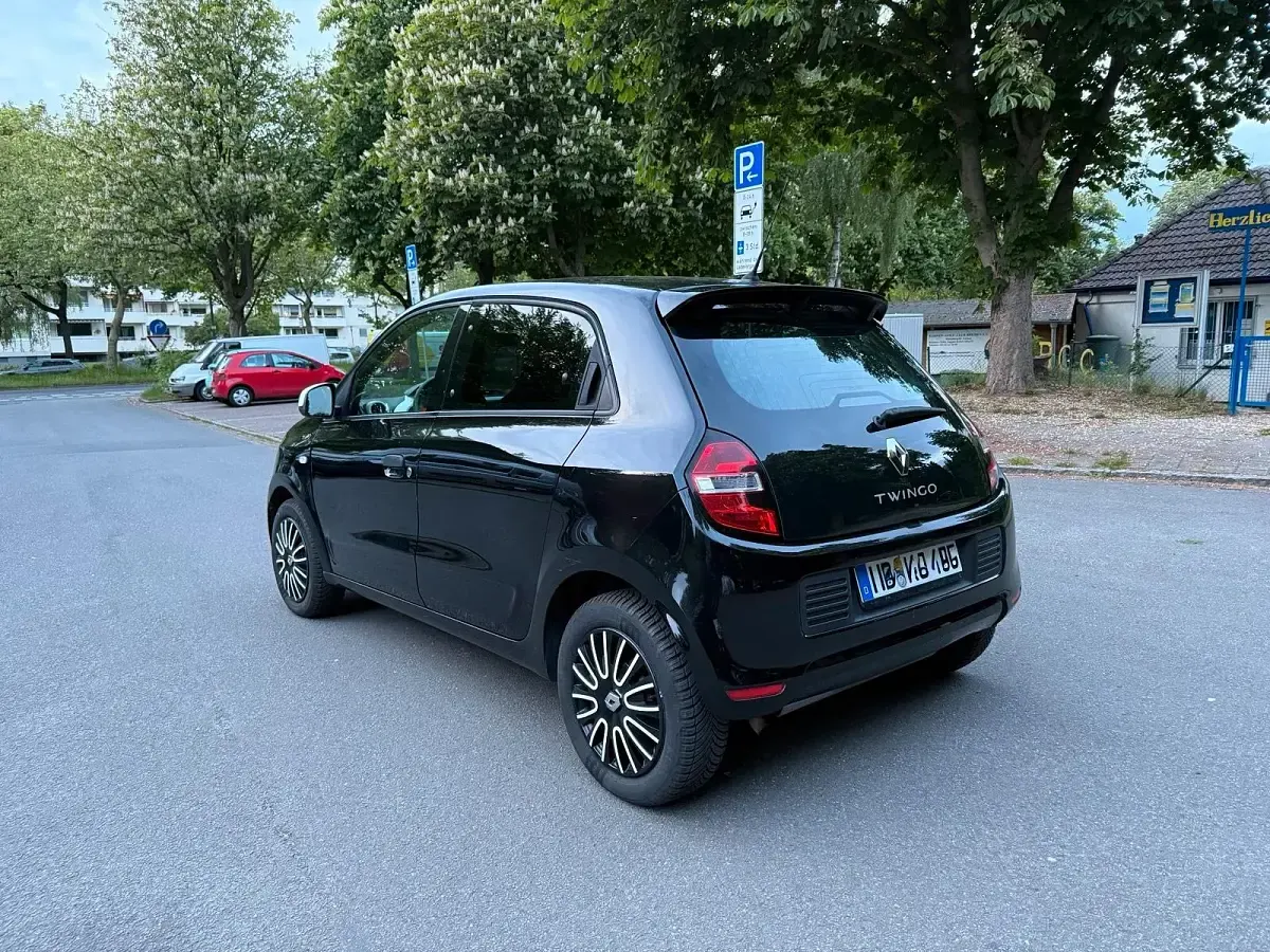Gebraucht Renault Twingo 71 PS (52 kW) 2014 Schwarz Kleinwagen