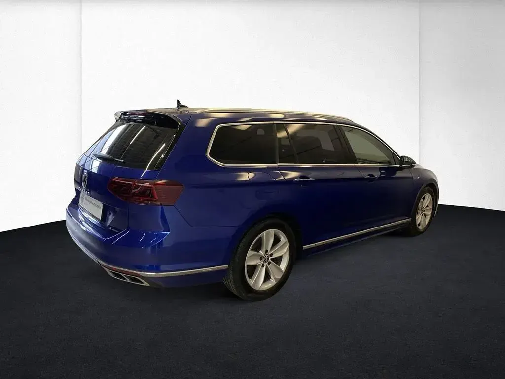 Gebraucht VW Passat R-line 280 PS (205 kW) 2023 Blau Kombi