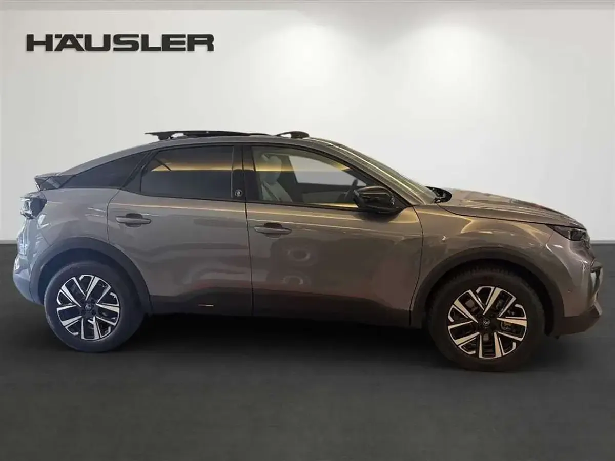 Neu Citroën C4 145 PS (106 kW) 2026 Grau SUV