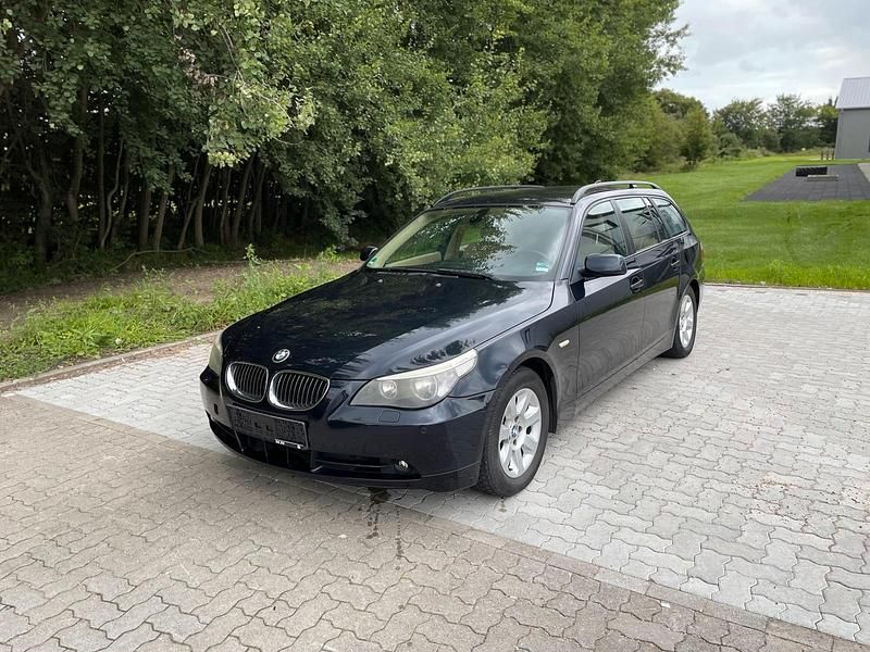 Schwarz Gebraucht 2005 BMW 525 Kombi | 2.500 € (Guter Preis) - Bild 1/4